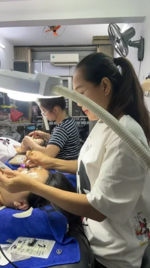 Chăm sóc móng sau khi sơn gel để bền đẹp, không hại móng thật
